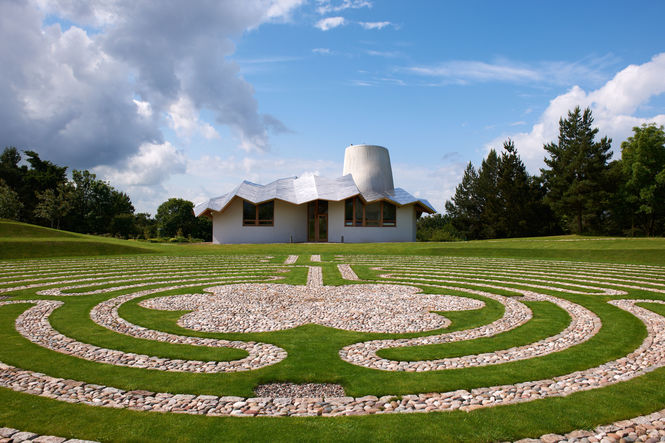 Ninewells Community Garden & Maggie's Centre Garden