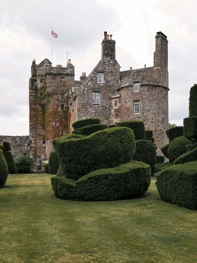 Earlshall Castle