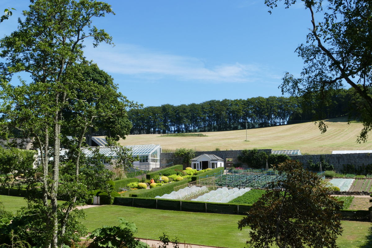 Douneside House