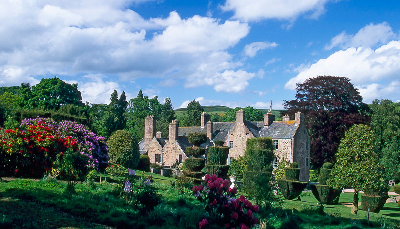 Fingask Castle ? Ray Cox