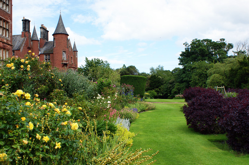 Tyninghame House