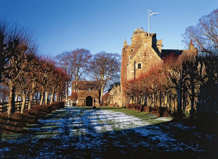 Earlshall Castle ? Ray Cox